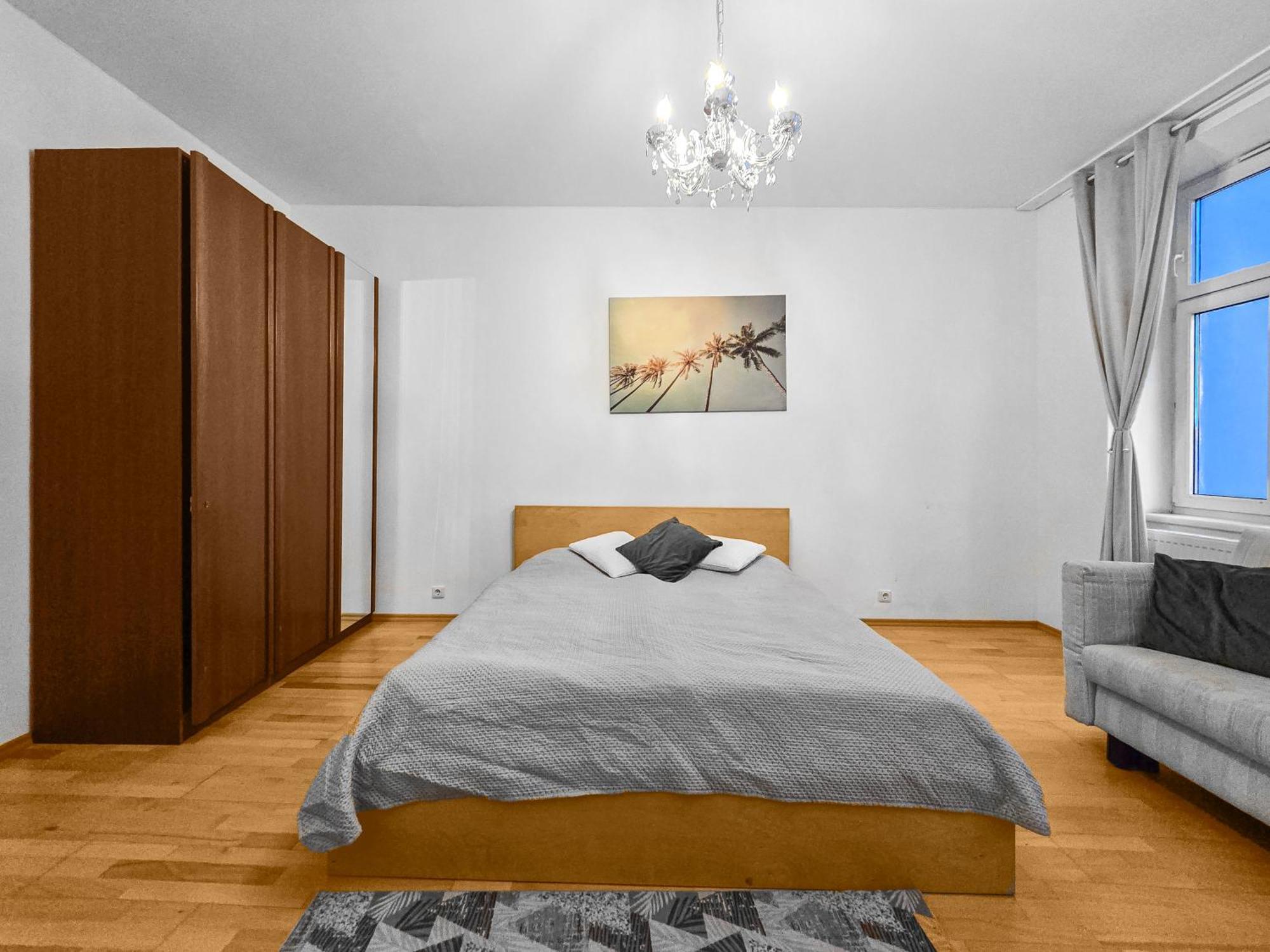 וינה Three-Bedroom, Three King-Size Bed Retreat מראה חיצוני תמונה